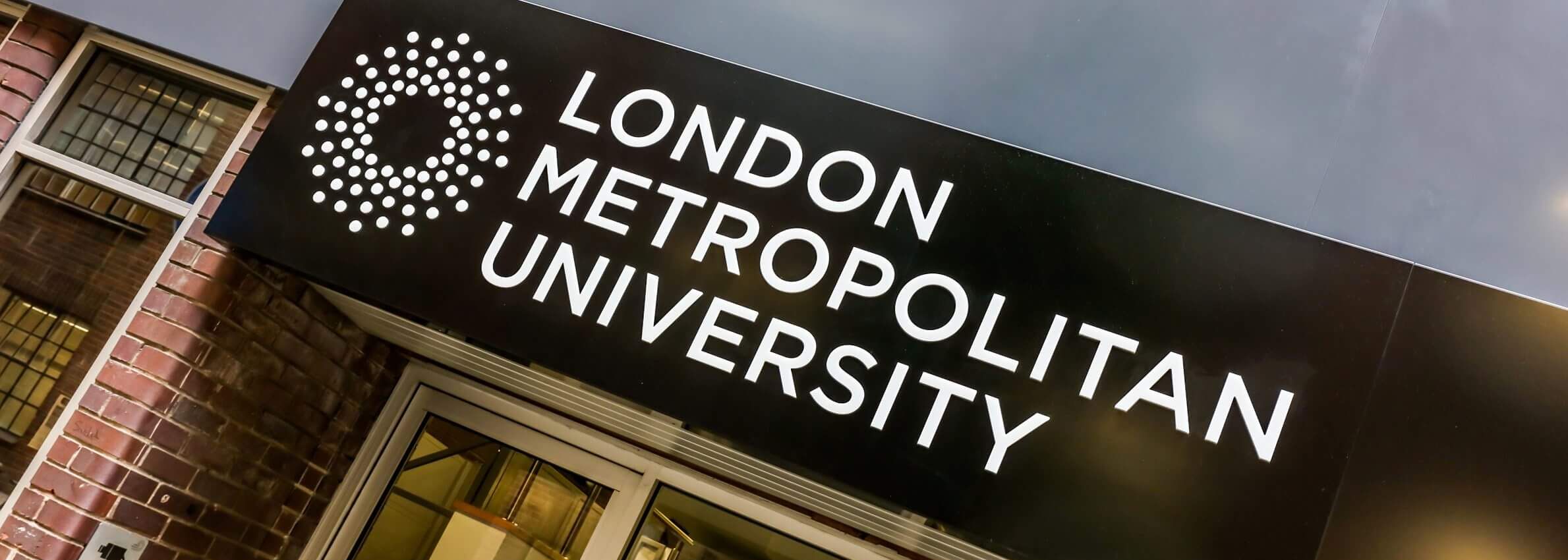 London Metropolitan University to use mySecondTeacher as the academic delivery platform for online degree in Business Administration degree in Indonesia